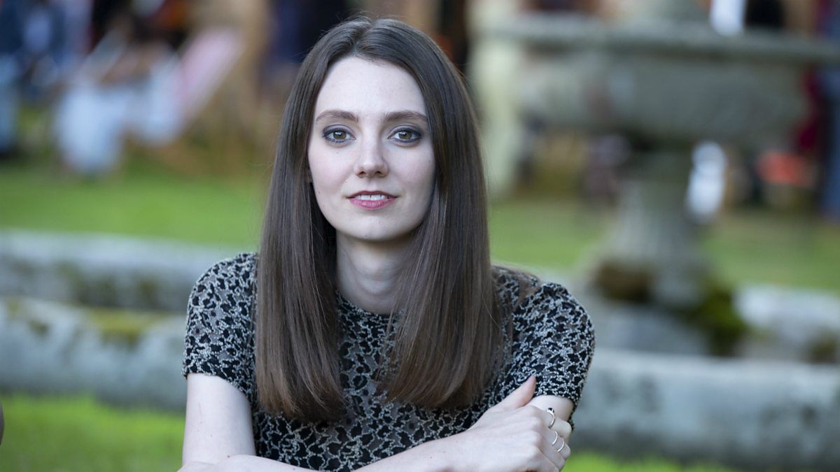 Tanya Reynolds .jpg
